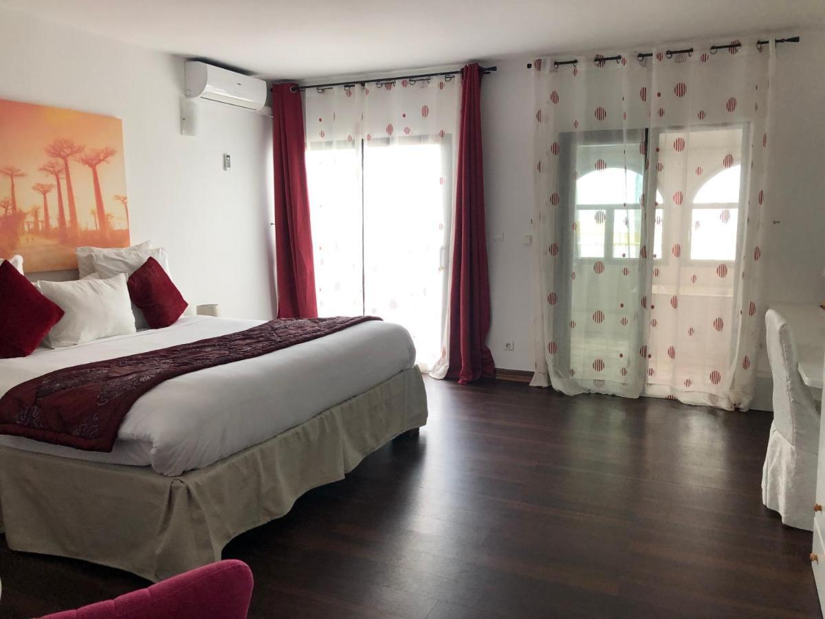 Residence Hoteliere Oceane Лібревіль Екстер'єр фото
